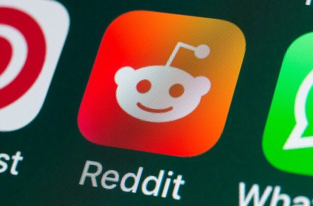 Reddit Video & Audio Test: New TikTok-Like Experience