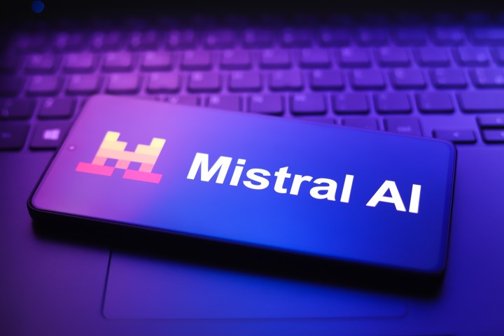 Mistral 1T Model: Mistral Large 4 Takes On AI Rivals