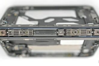 iPhone Duo Teardown: Why Screens Are Cracking