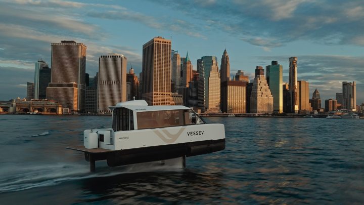 Electric Hydrofoil Ferry: Vessev's VS-9 Almost Flies