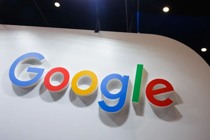 Google AI Edge Foresight: Offline AI Meeting Note-Taker